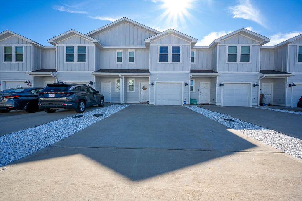 5711 Sandy Walk Street - Photo 1