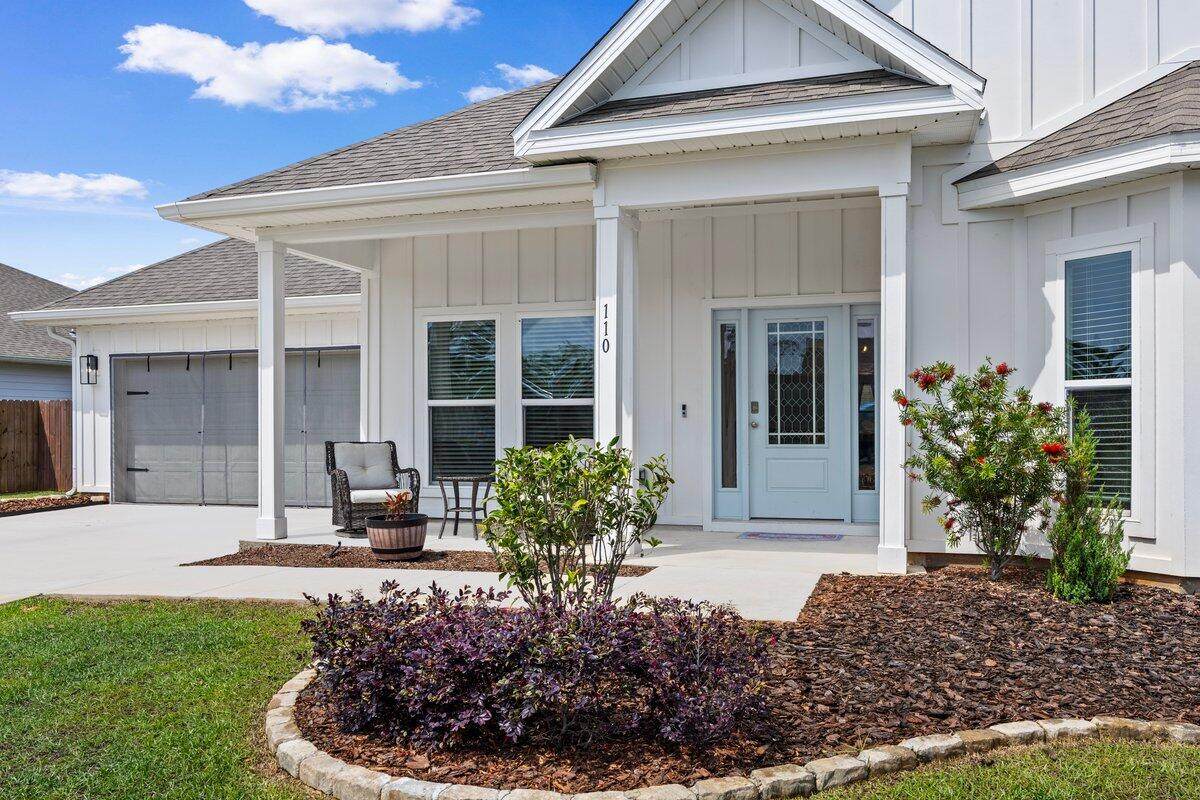 110 Oak Trees Lane - Photo 1