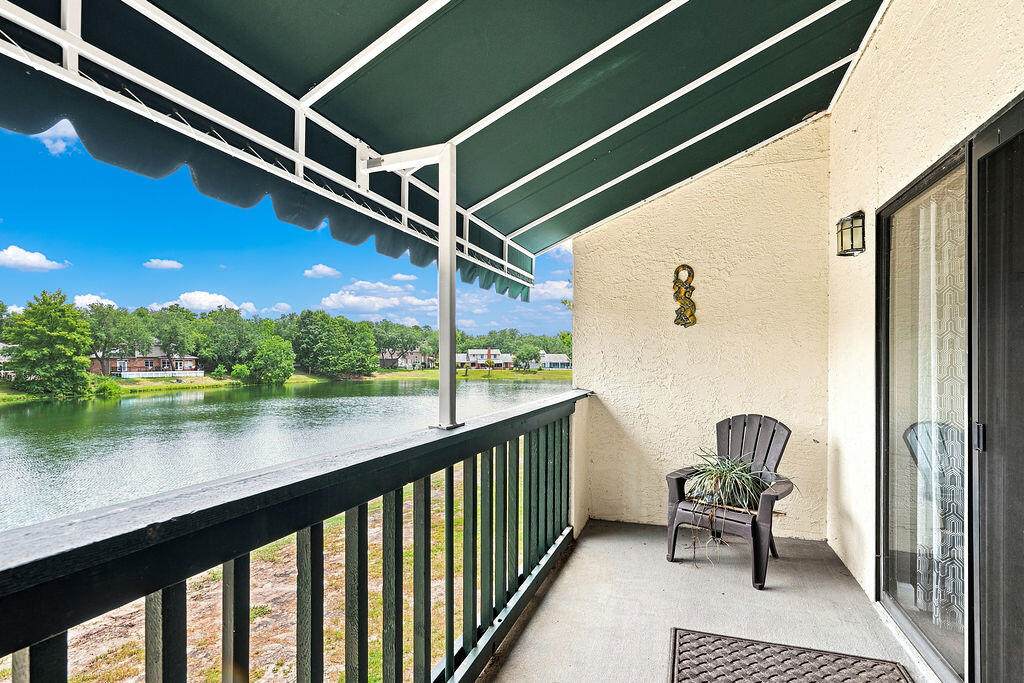 204 Southlake Court - Photo 1