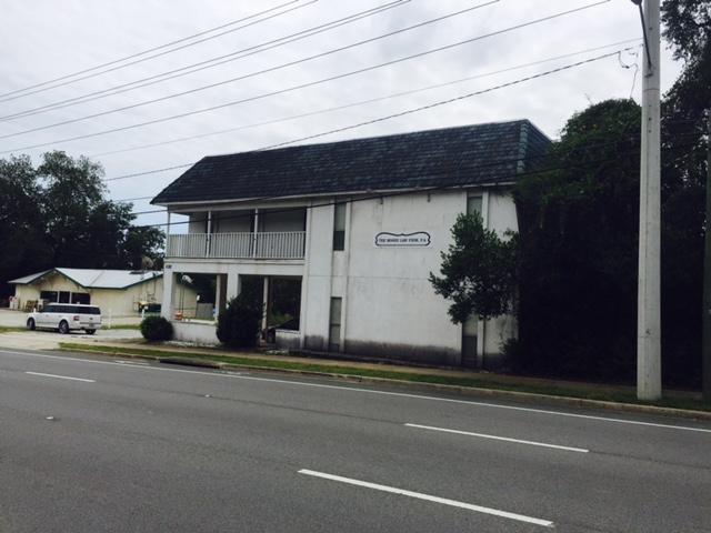 135 John Sims Parkway - Photo 1