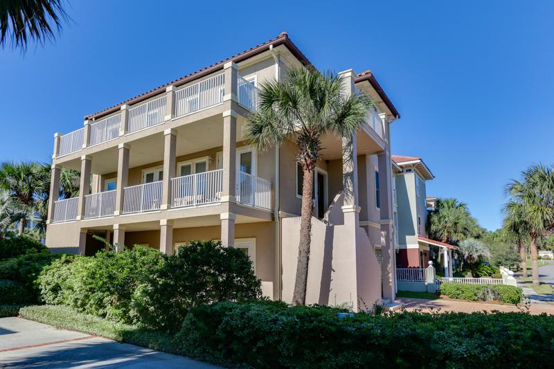 44 Grande Beach Drive - Photo 1