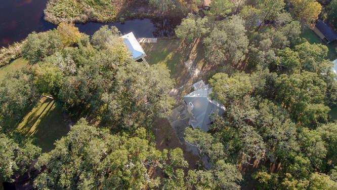 541 Pitts Bayshore Drive - Photo 1