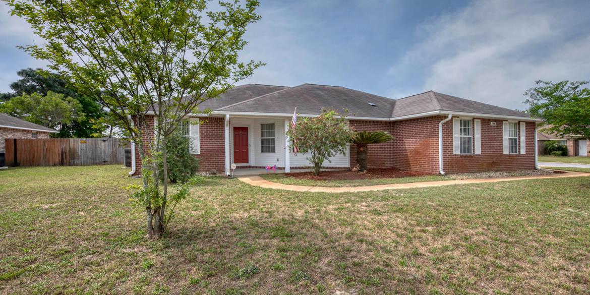 559 Batten Boulevard - Photo 1 559 Batten Boulevard - Photo 1