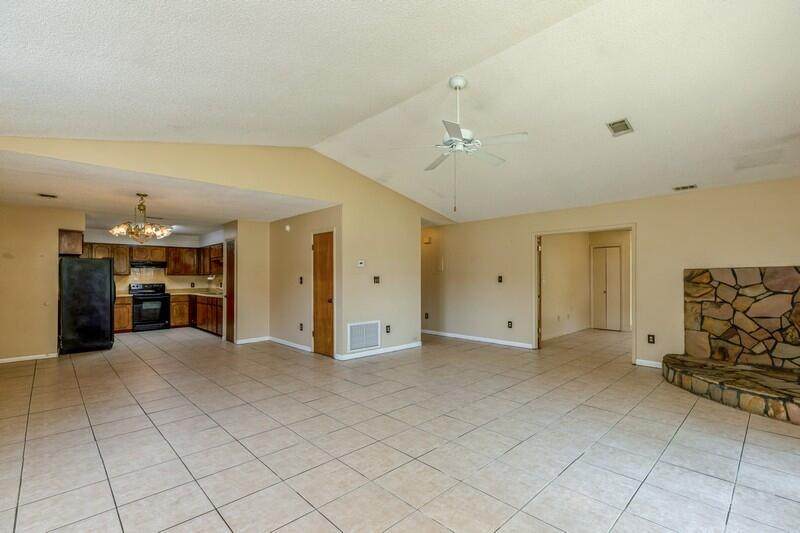 39 6th Avenue - Photo 1