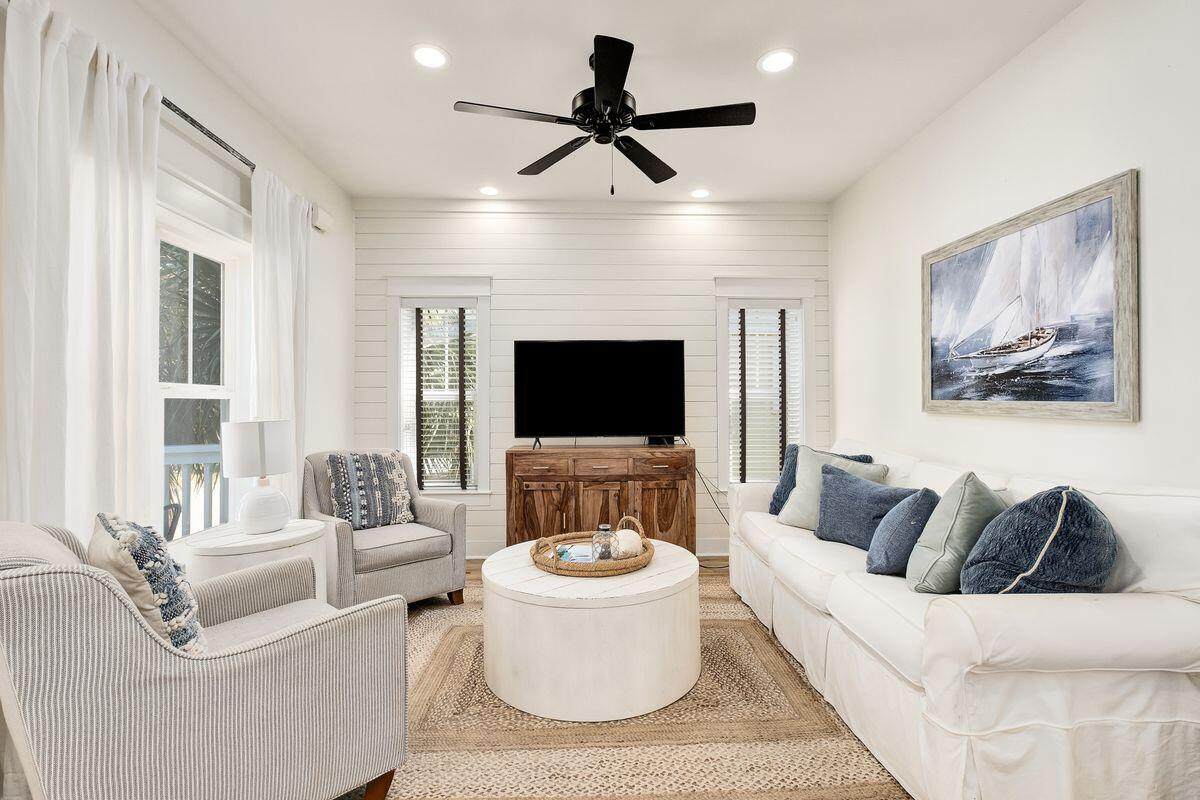 23 Windward Cove - Photo 1