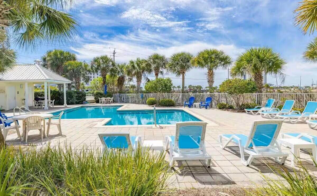 8436 Gulf Boulevard - Photo 1