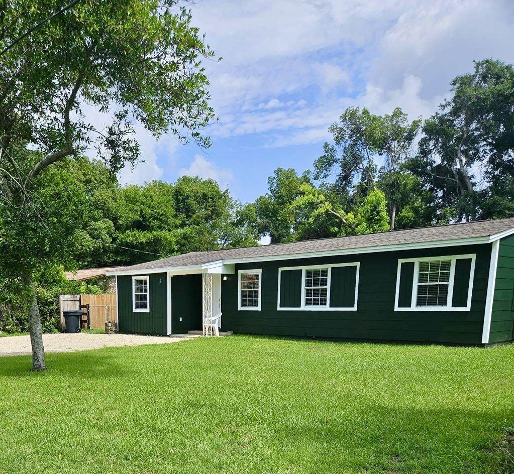 7 Highland Drive - Photo 1