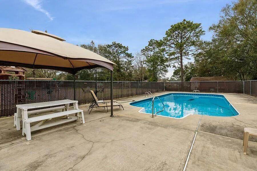 3180 Palmetta Avenue - Photo 1