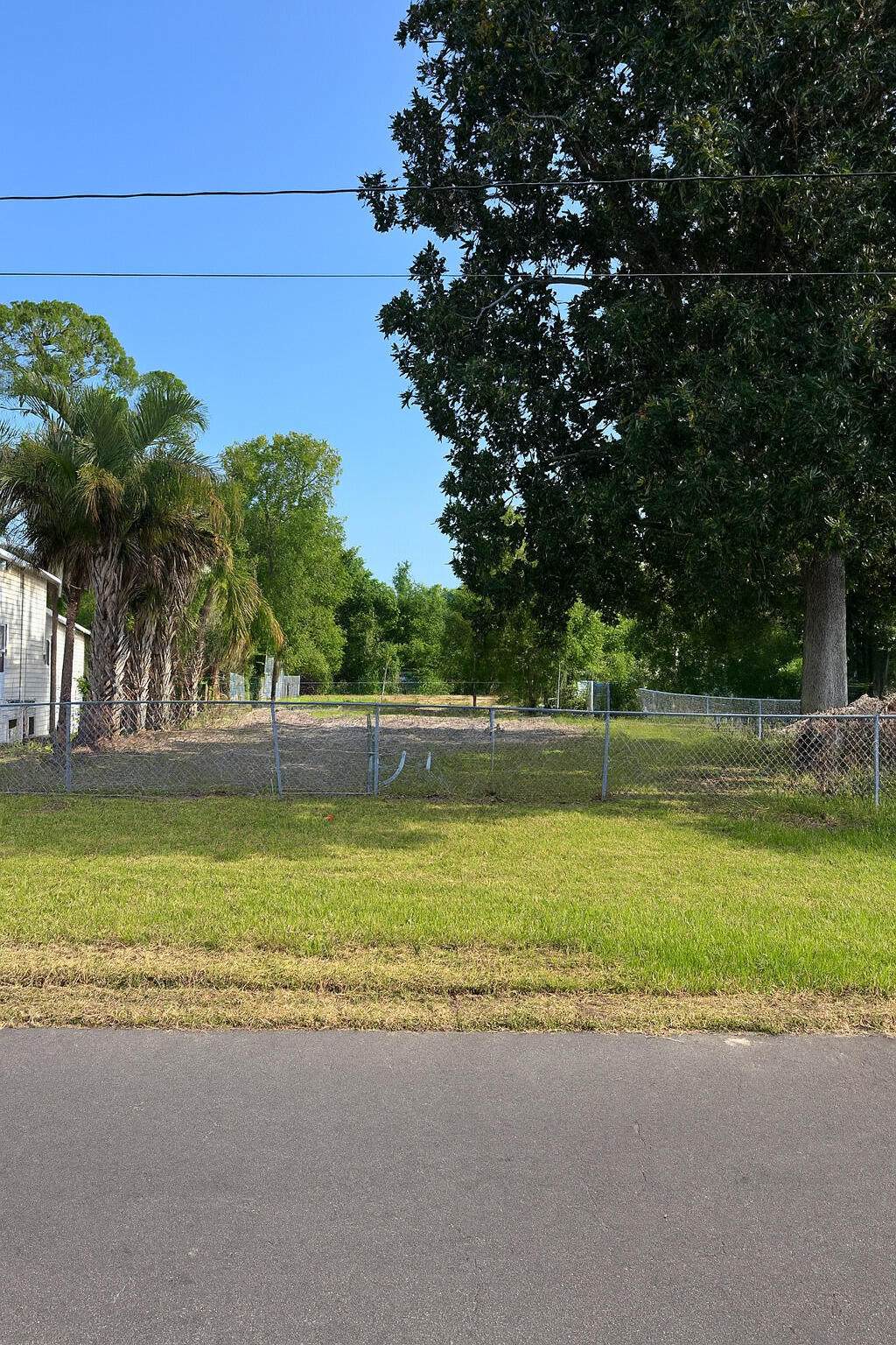 473 Dolphin Street - Photo 1