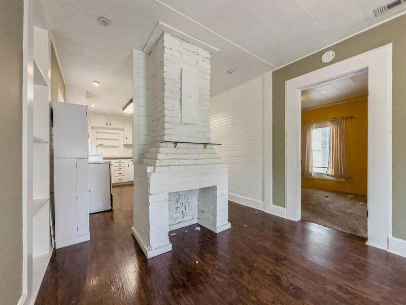 383 Booker Street - Photo 1