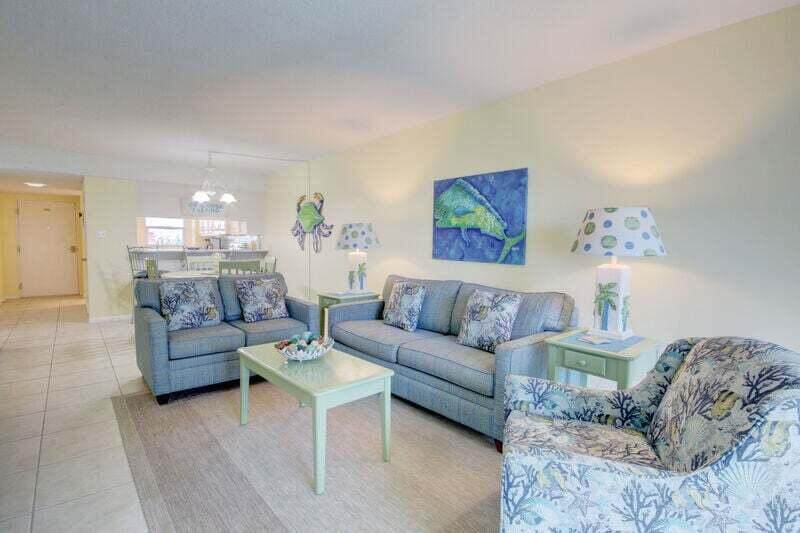 909 Santa Rosa Boulevard - Photo 1