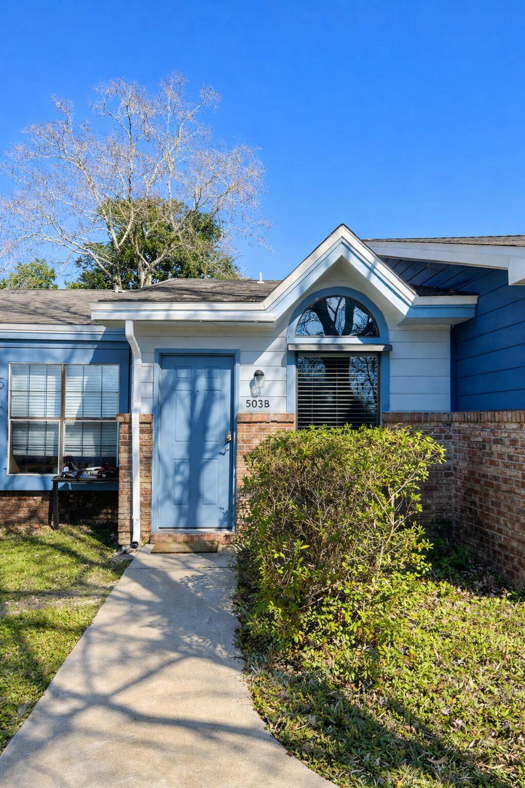 503 Chinas Cove - Photo 1