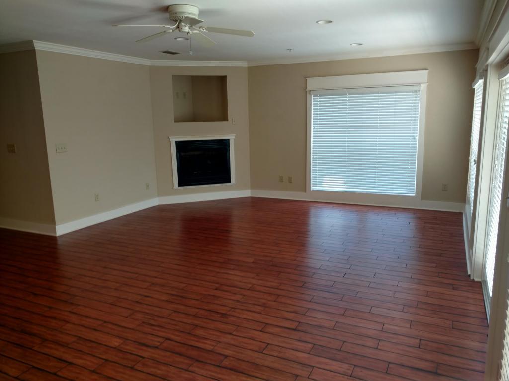 187 Brooks Street - Photo 1