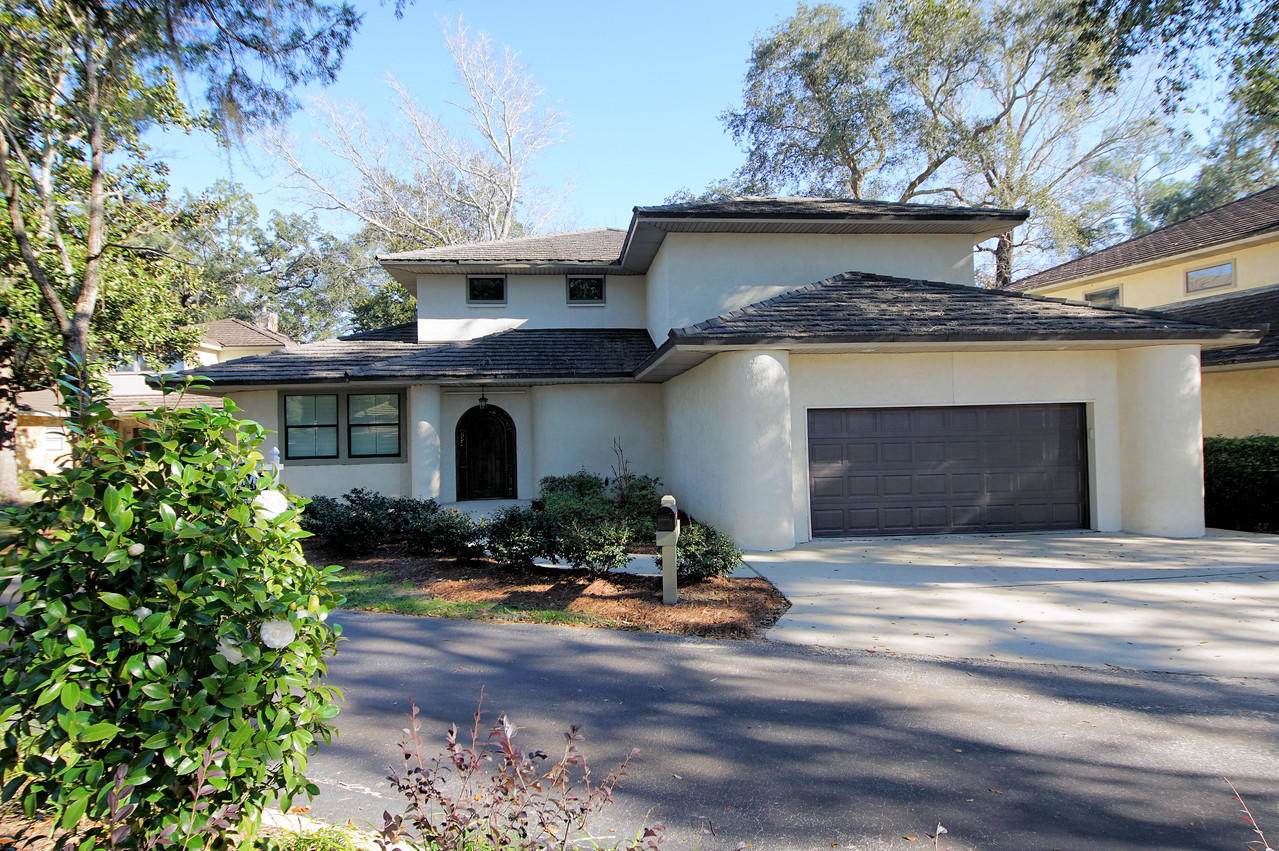 12 Balmoral Drive - Photo 1