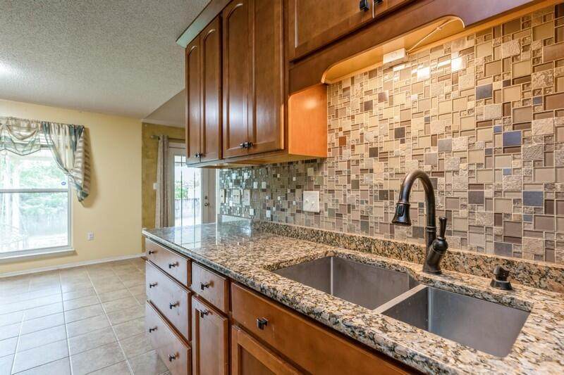 527 Tom Sawyer Lane - Photo 1