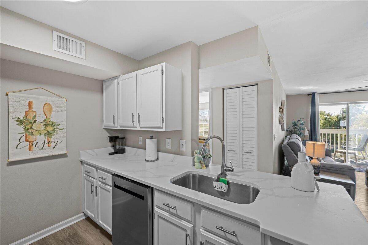 4000 Dancing Cloud Court - Photo 1