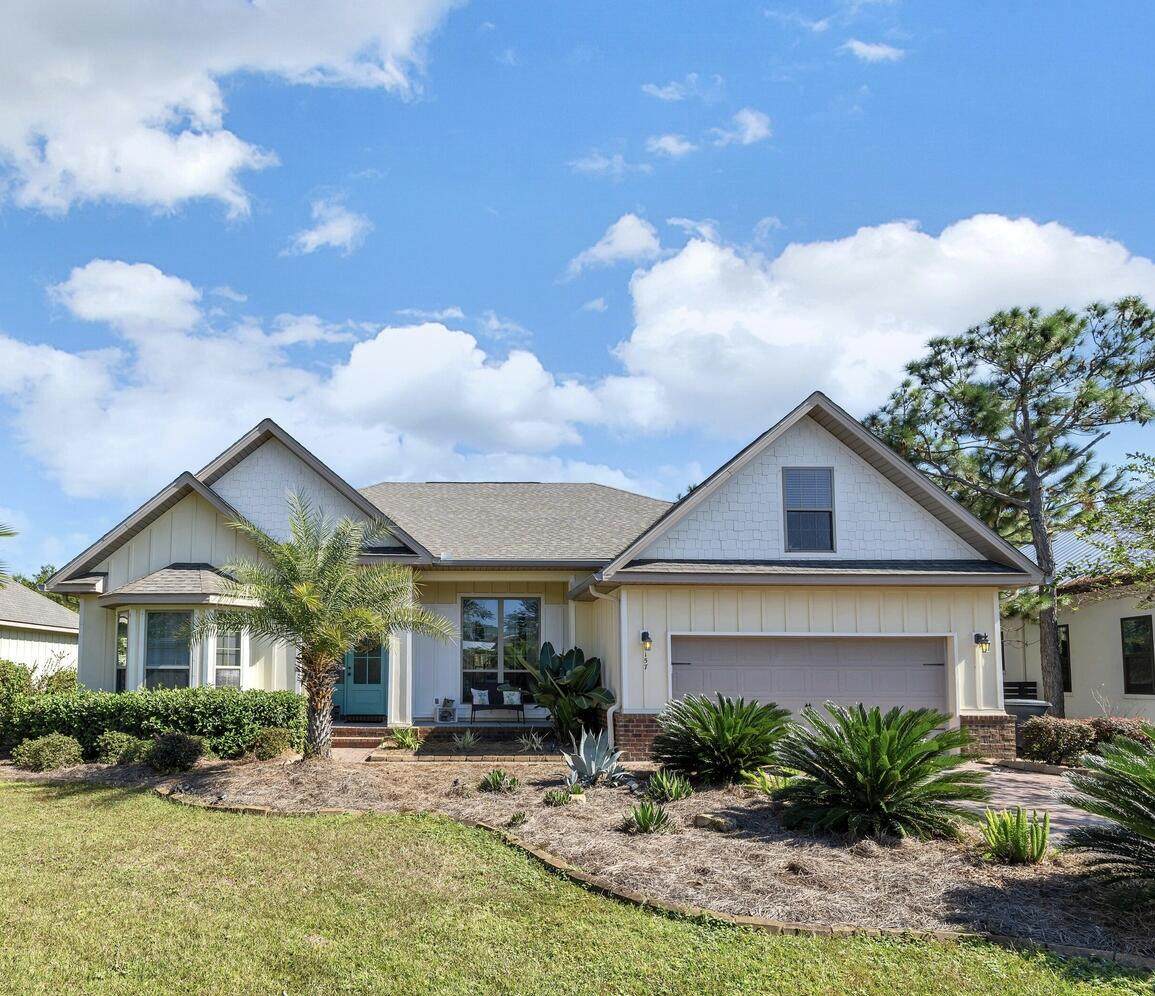 157 Tropical Breeze Drive - Photo 1