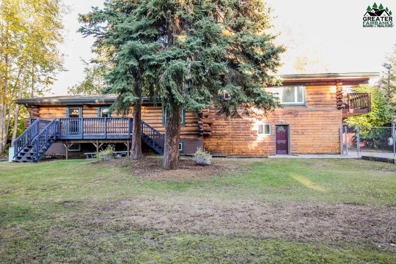555 Fairbanks Street - Photo 1