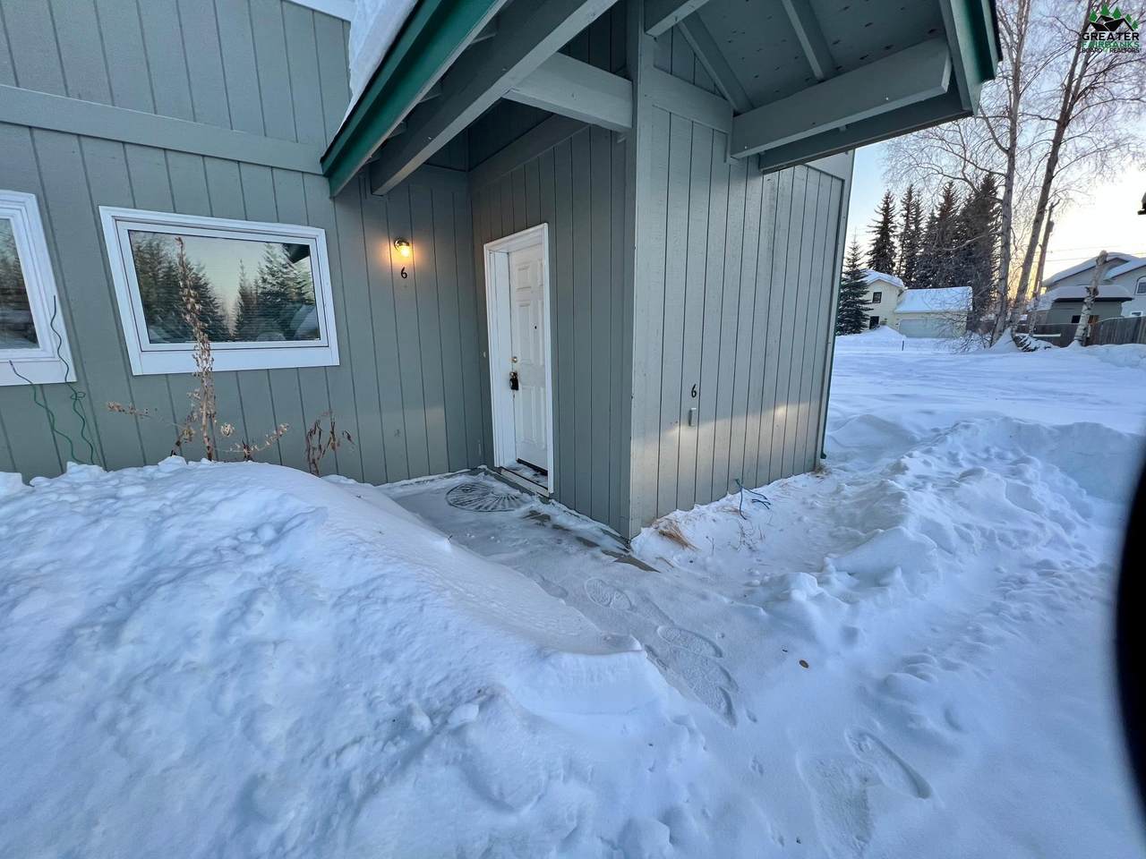 176 Palace Circle - Photo 1
