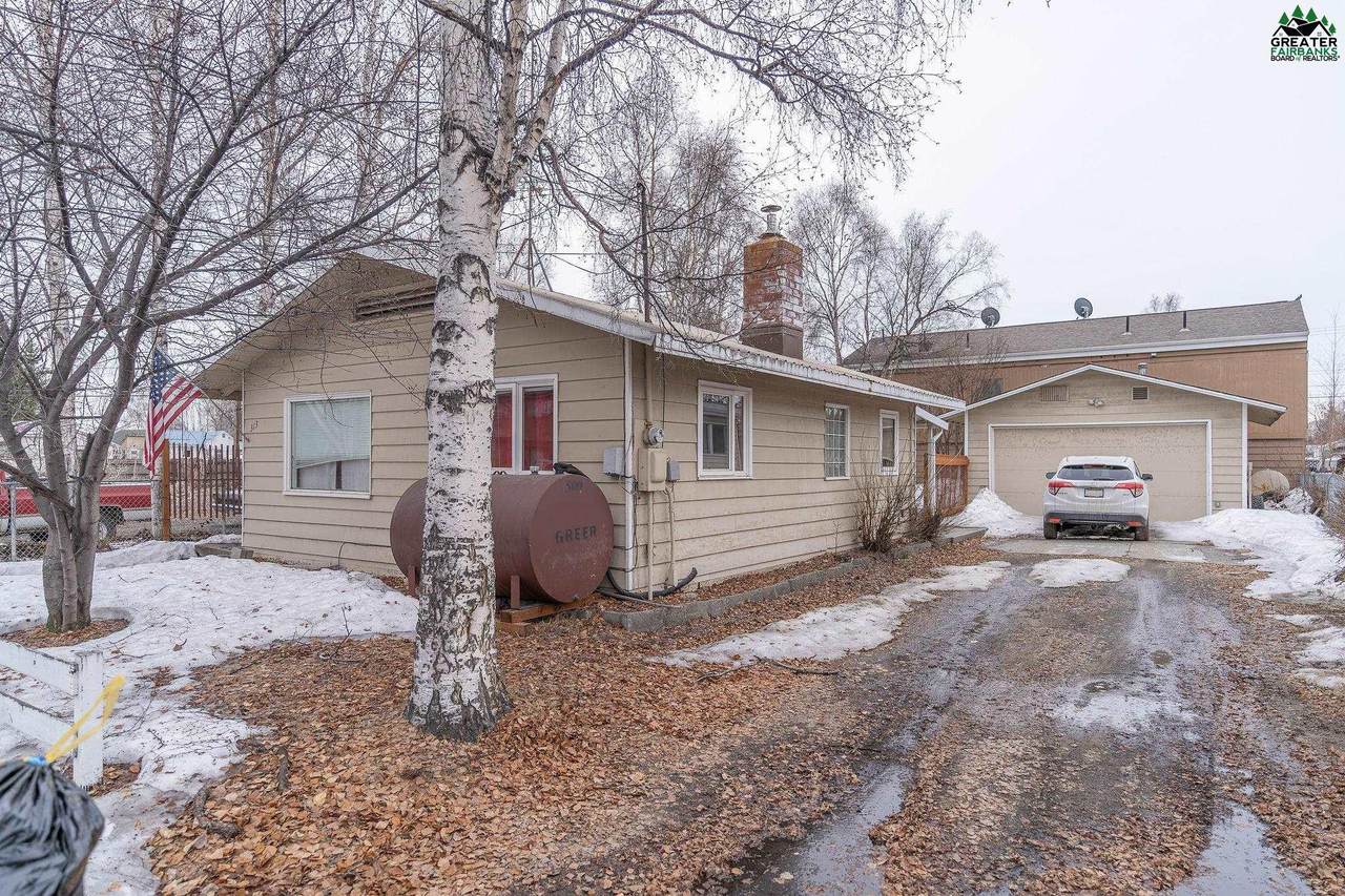 313 Charles Street - Photo 1