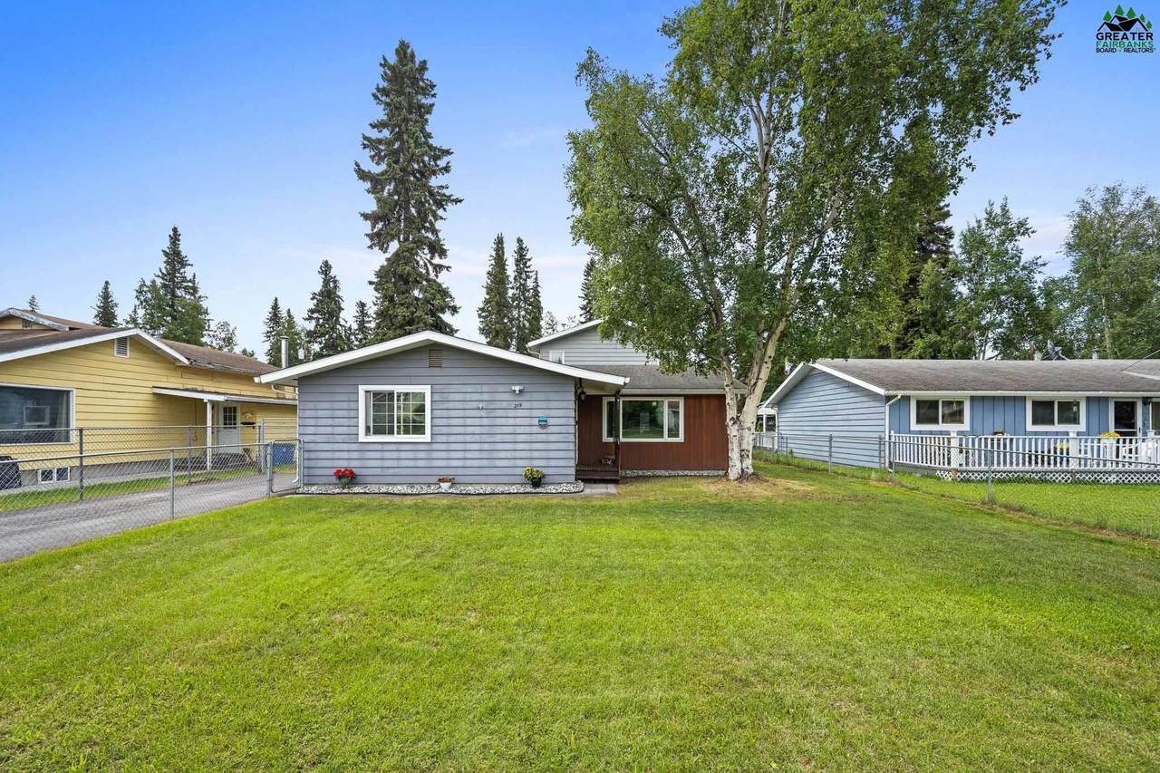 215 Dunbar Avenue - Photo 1