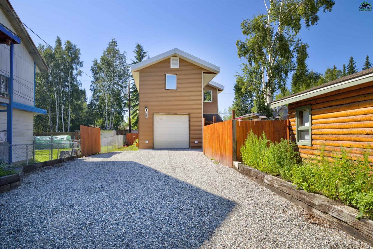 1738 Alaska Way - Photo 1