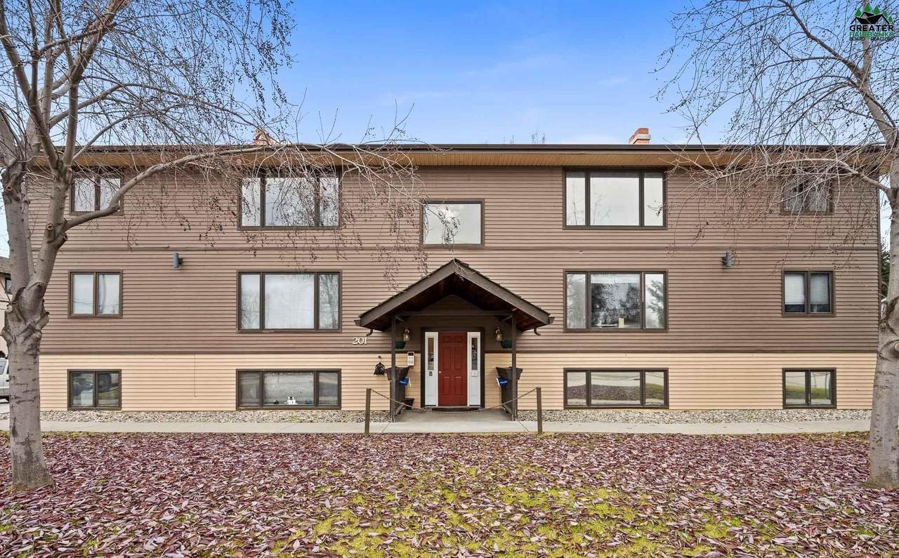 201 Hamilton Avenue - Photo 1