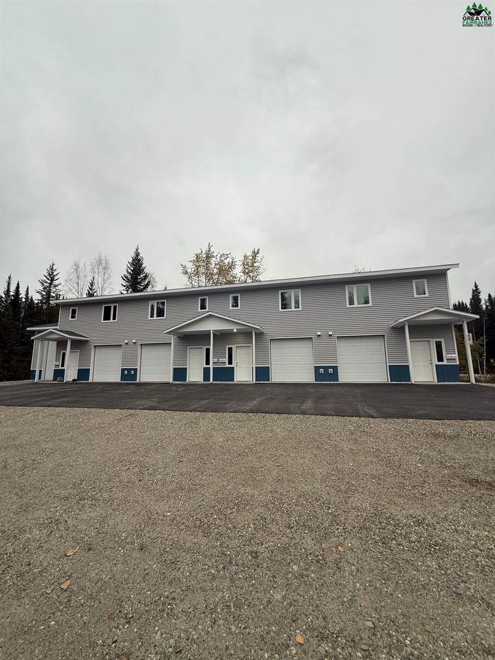 413 8TH AVENUE - Photo 1