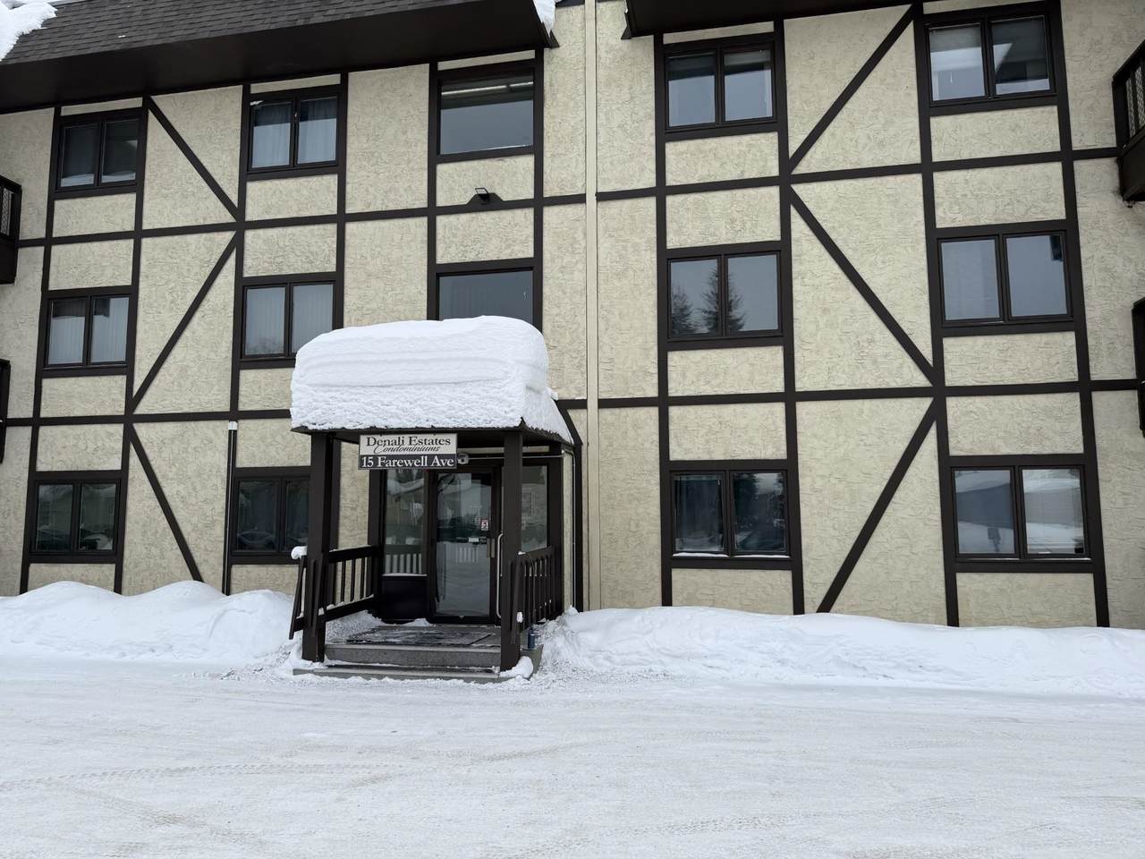 15 Farewell Avenue - Photo 1