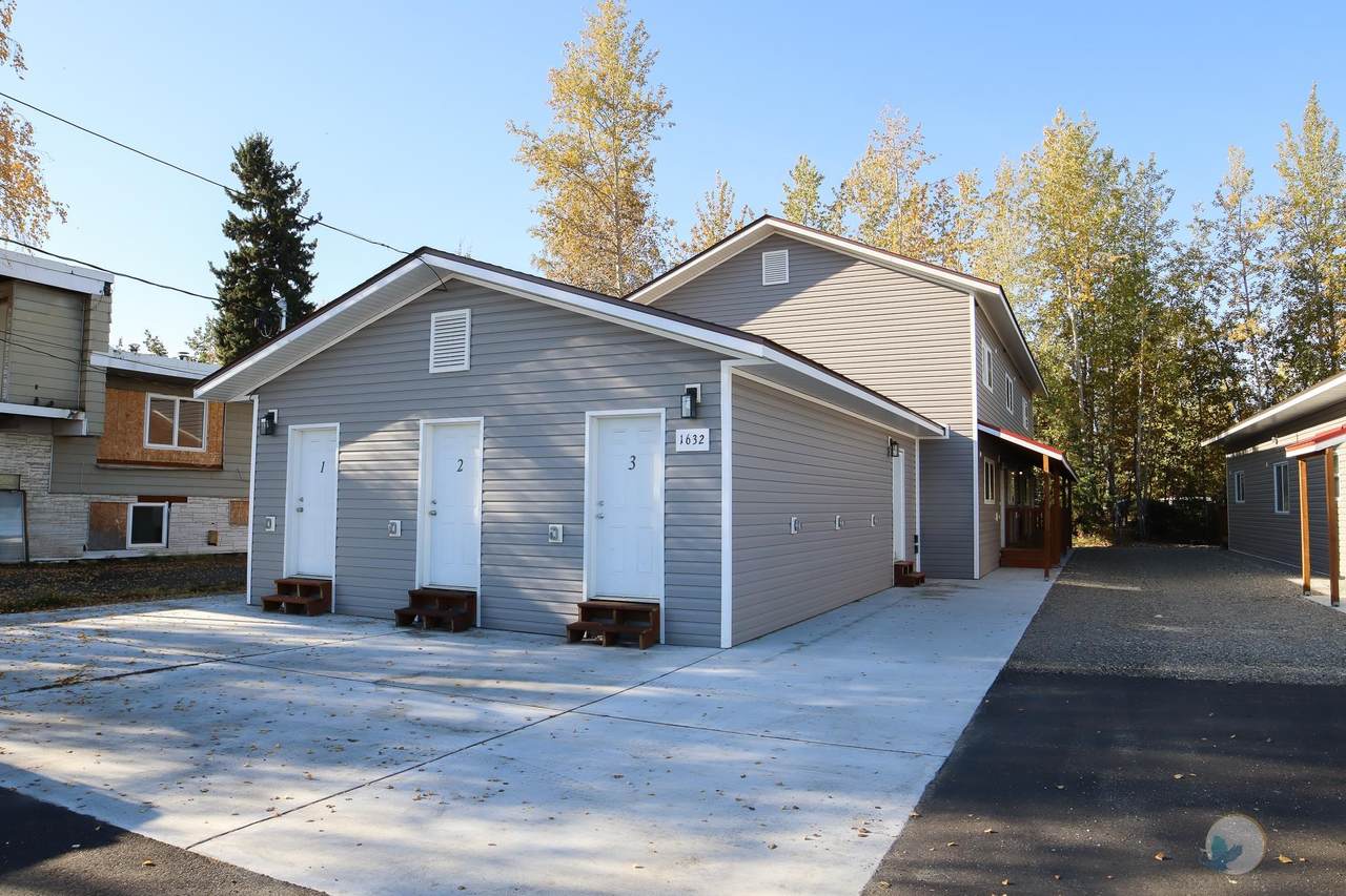 1626 Stacia Street - Photo 1