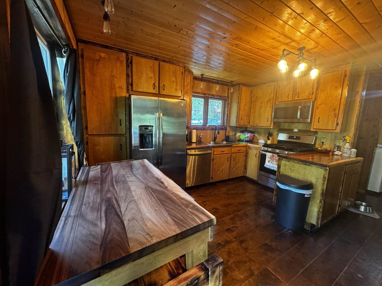 https://bt-photos.global.ssl.fastly.net/fairbanks/1280_boomver_1_160343-2.jpg