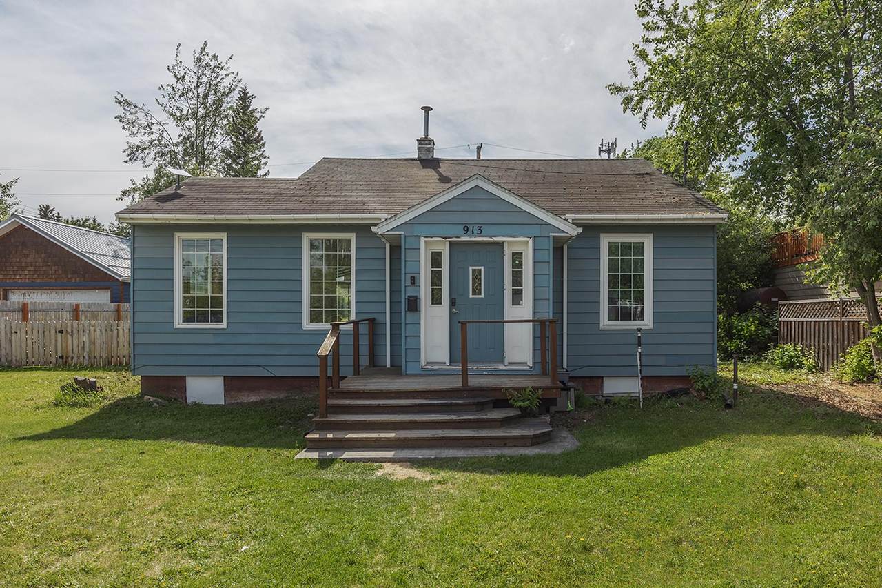 913 9TH AVENUE - Photo 1