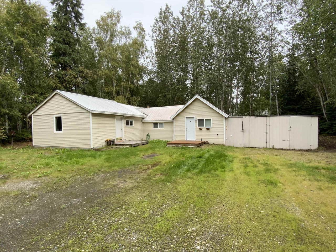 3042 Vfw Street - Photo 1