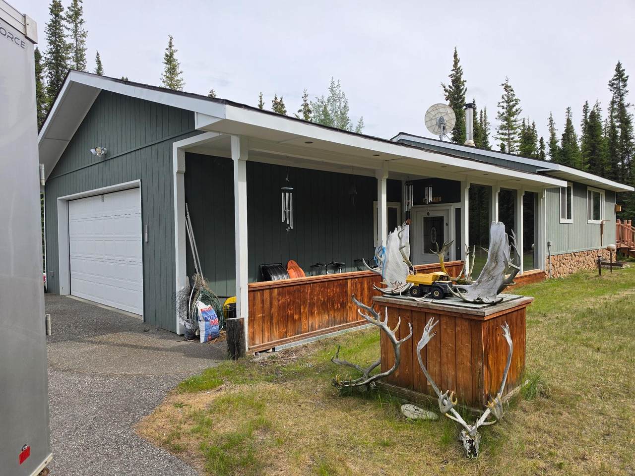 945 Spruce Avenue - Photo 1