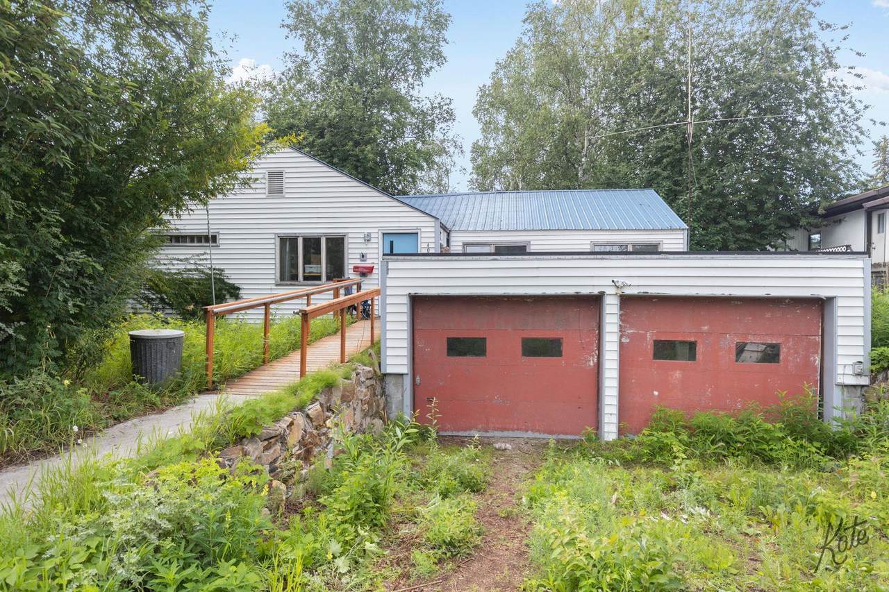 405 Baranof Avenue - Photo 1