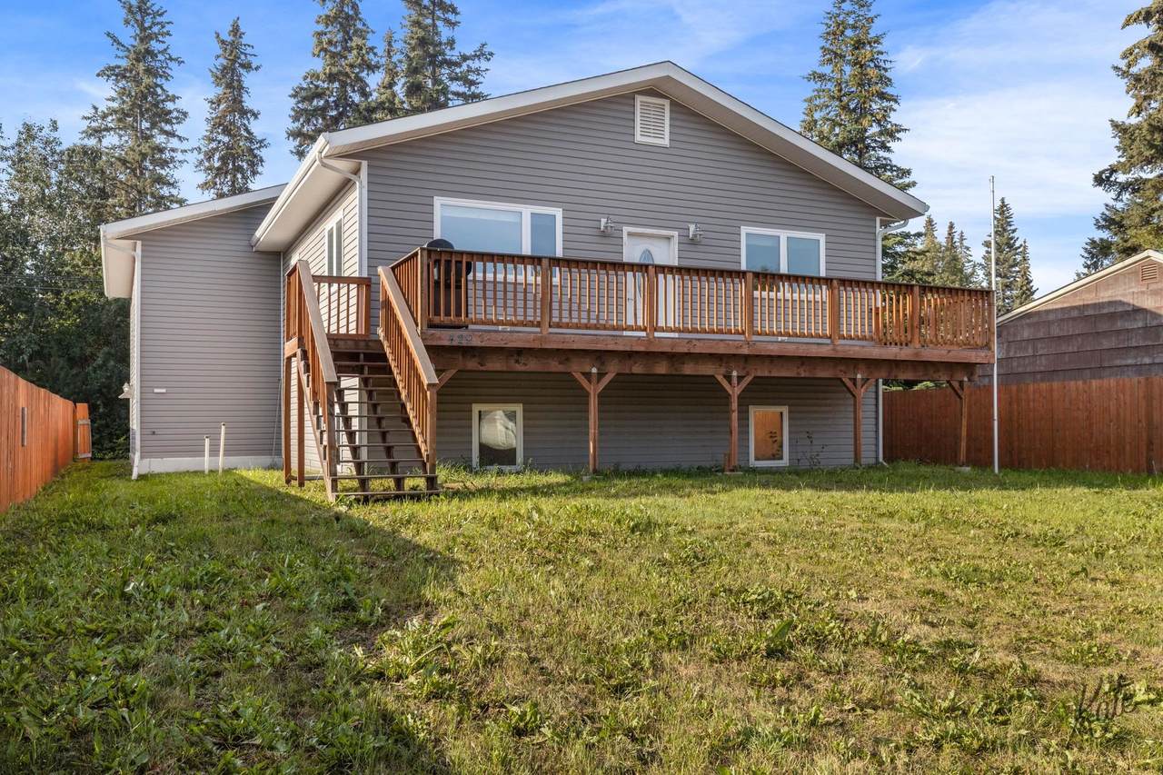 429 Farewell Avenue - Photo 1