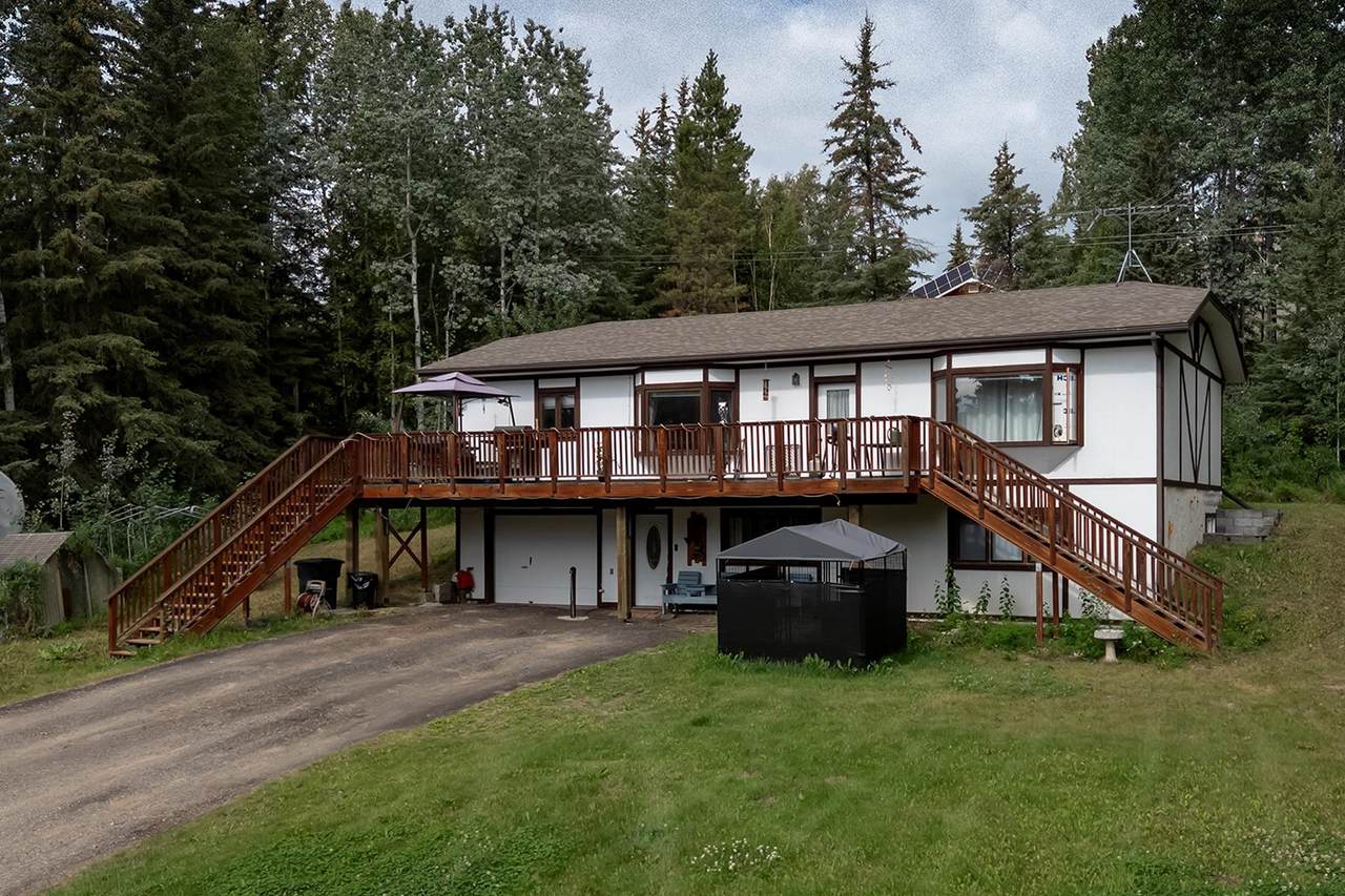 2048 Sara-Lynn Road - Photo 1