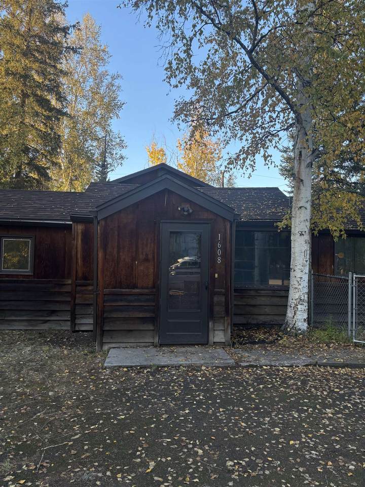 https://bt-photos.global.ssl.fastly.net/fairbanks/1280_boomver_1_161337-2.jpg