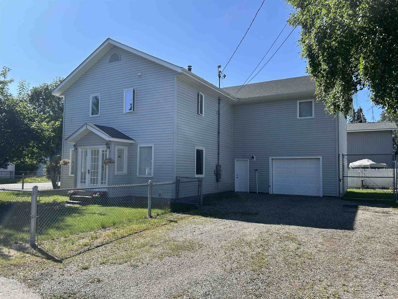 1003 8TH AVENUE - Photo 1