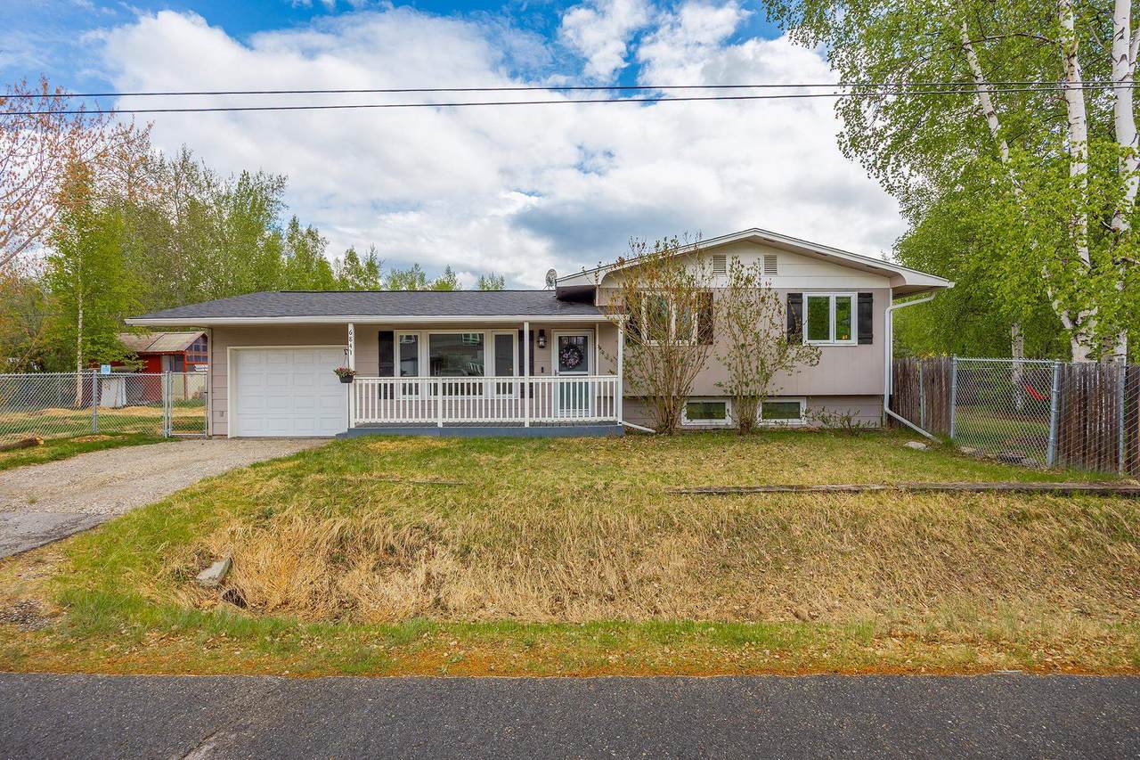 684 Manley Street - Photo 1
