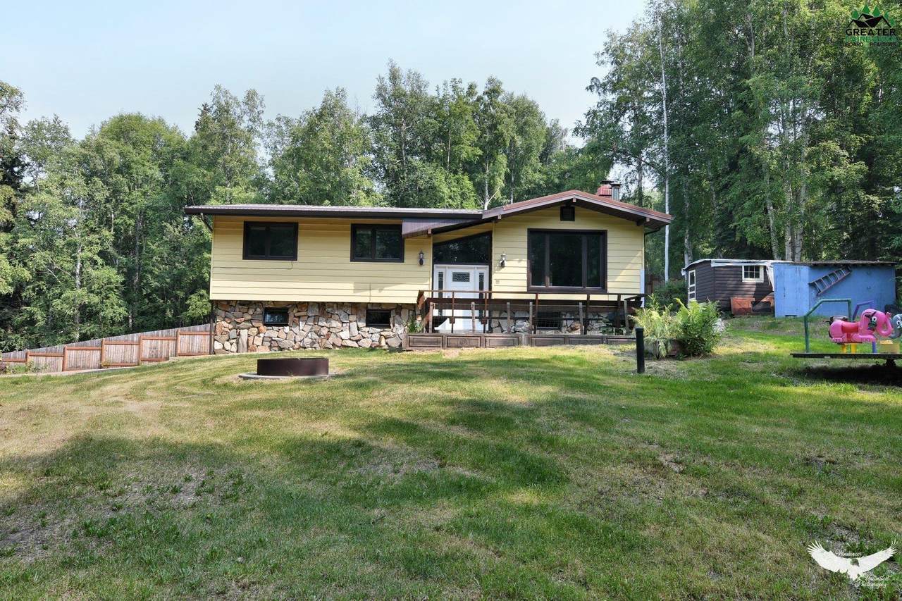 718 Old Steese Highway N - Photo 1