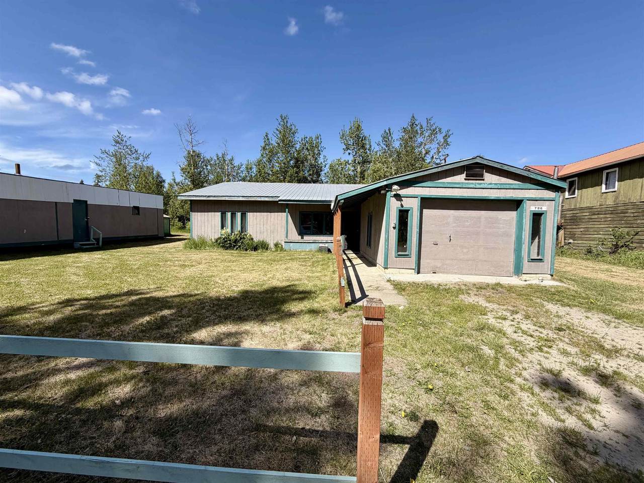 786 Probert Street - Photo 1