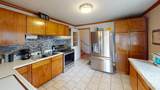1320 Sloan Street - Photo 3