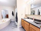 314 Juneau Avenue - Photo 43