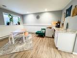314 Juneau Avenue - Photo 35