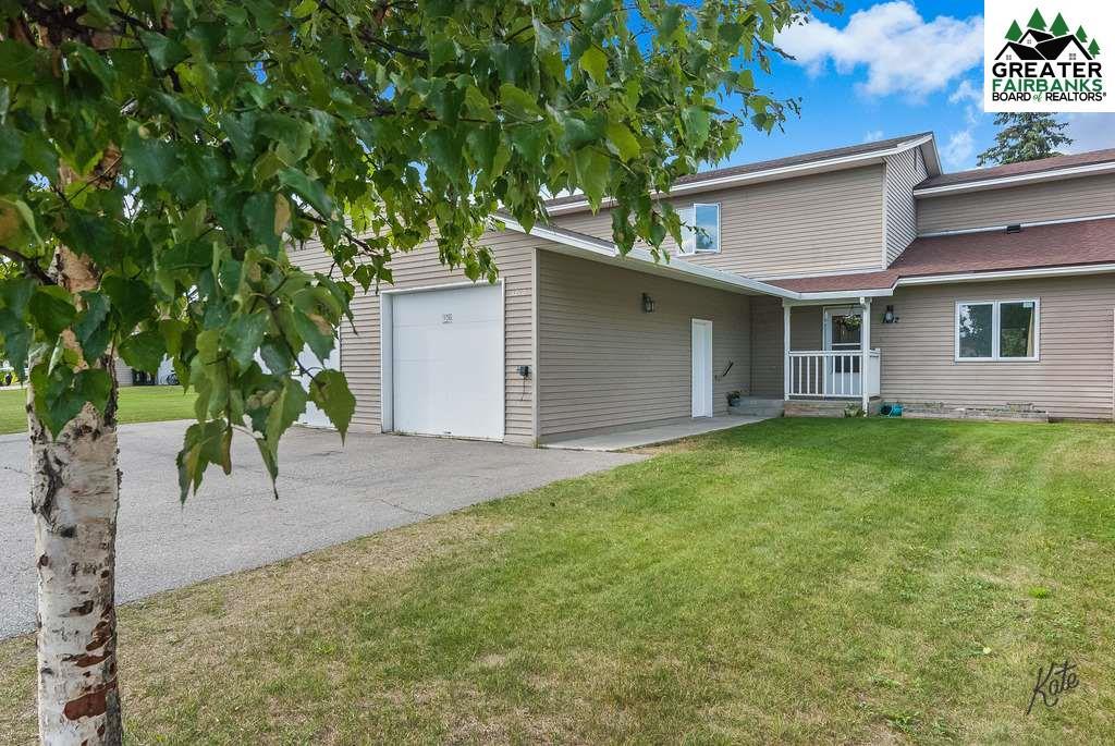 1212 Sutton Loop - Photo 1