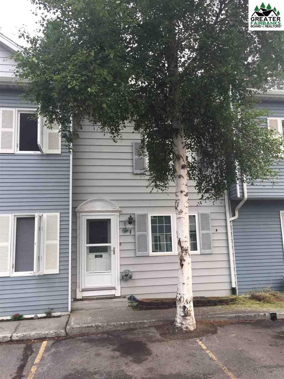 1062 Evergreen Street - Photo 1