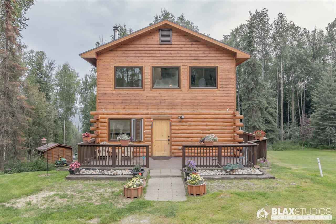 685 East Side Drive - Photo 1