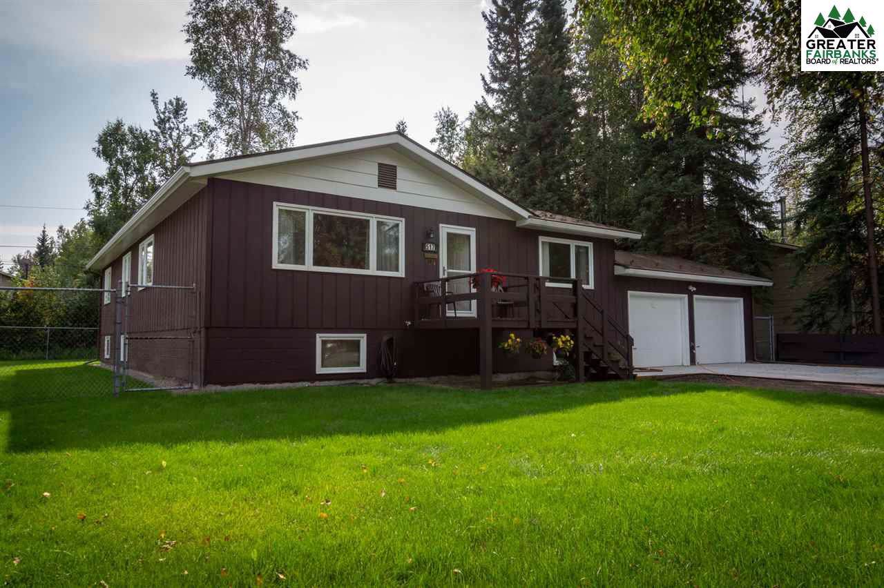 517 Juneau Avenue - Photo 1