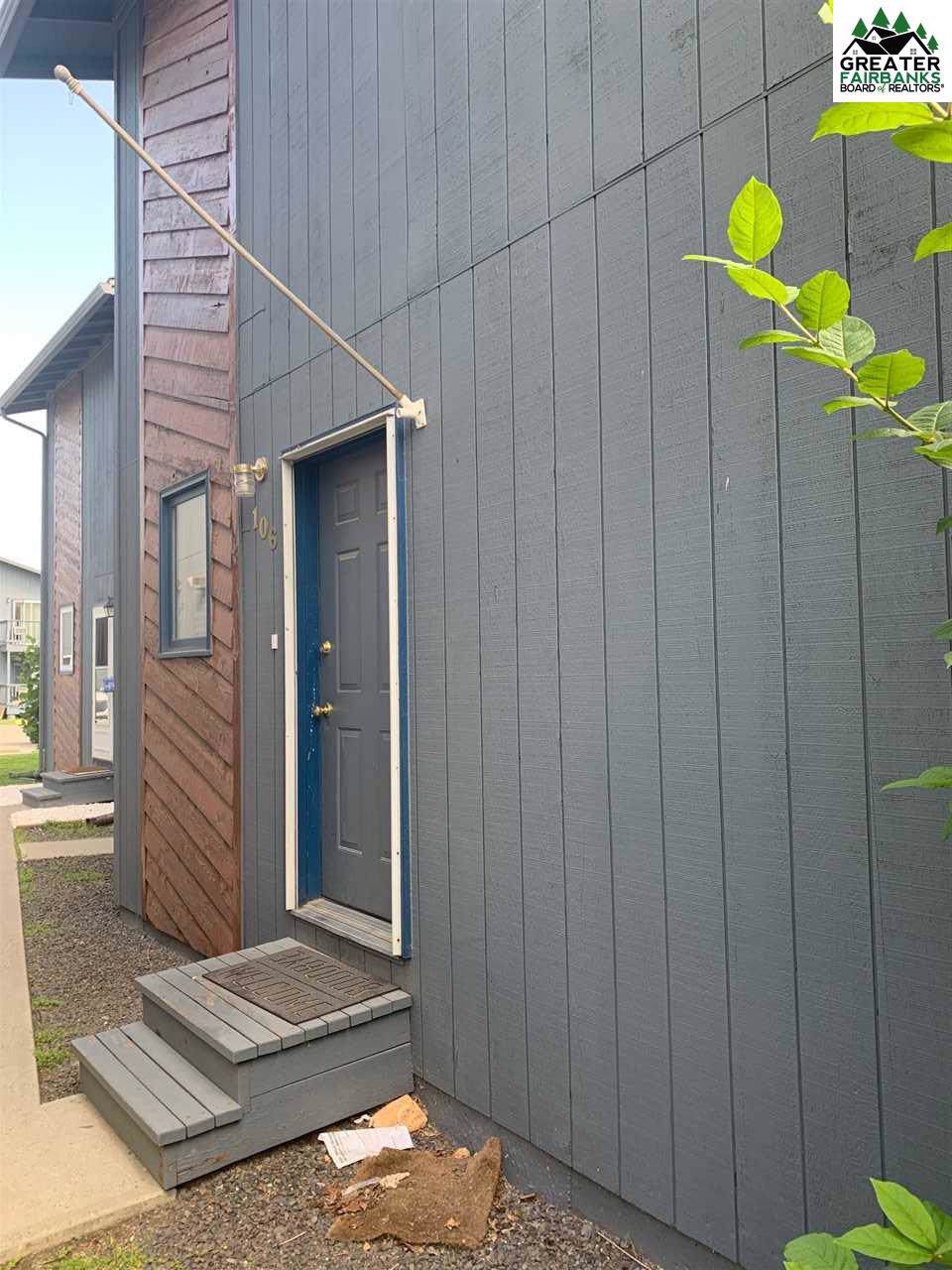 1018 Dogwood Street - Photo 1